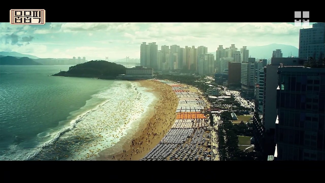 ENGsub_A_tsunami_hit_Busan__해운대_Haeundae_뭅뭅픽