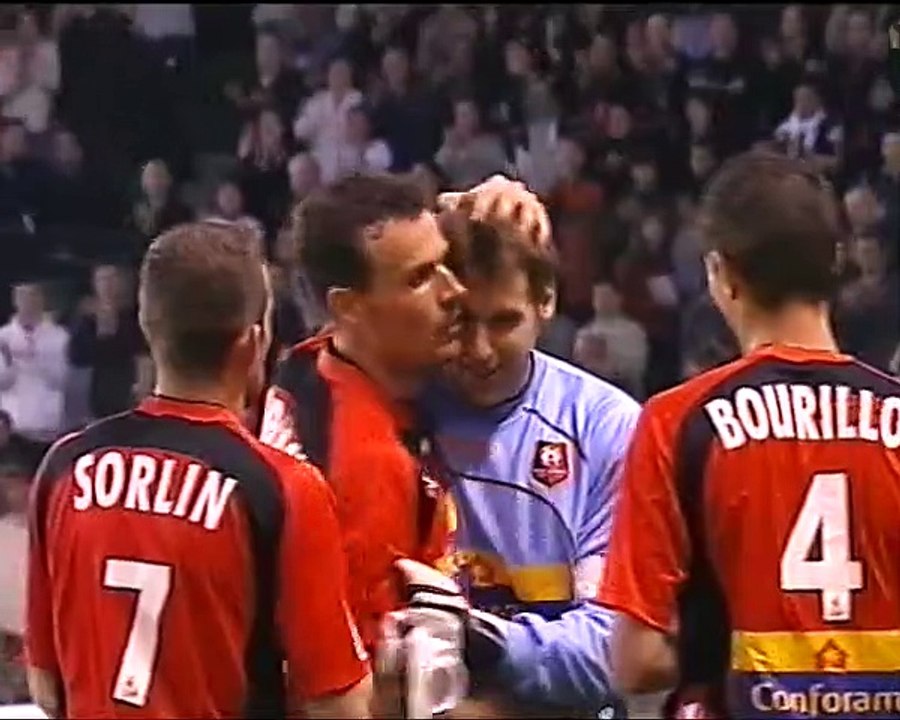 23/05/04 : SRFC-MHSC : ovation pour la der de Petr Cech (87')