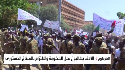 من غرائب السياسة في السودان.. حلفاء حمدوك يطالبون بحل حكومته