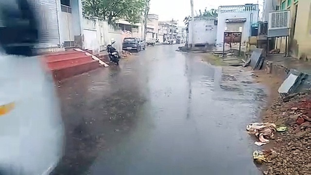 प्रदेश में भारी बरसात का अलर्ट, सीकर में सुबह स...
