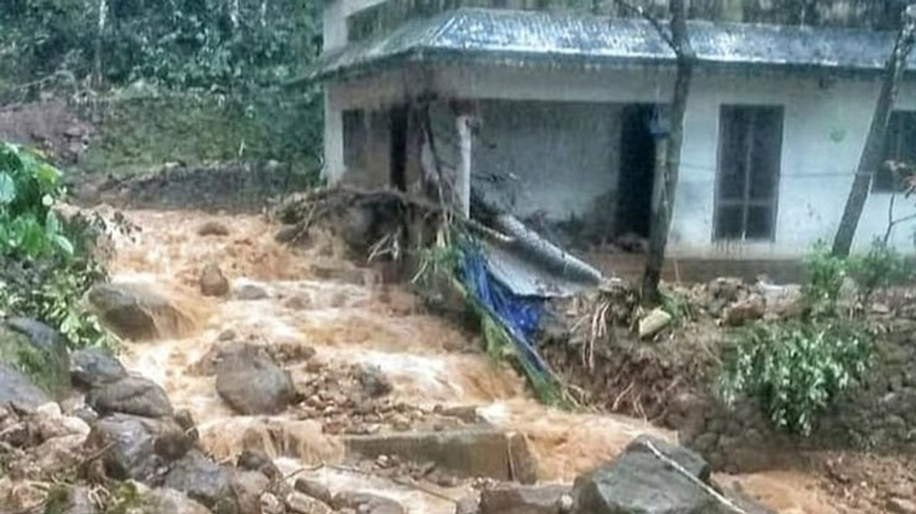Heavy rains ravage Kerala; 6 feared deaths and red alert issued | Ground Report