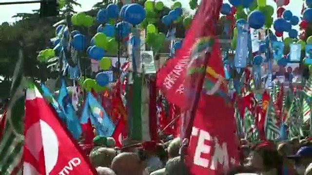 Итальянские профсоюзы требуют запретить ультраправые организации