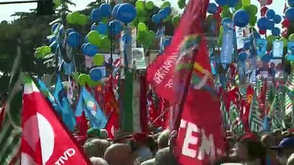 Итальянские профсоюзы требуют запретить ультраправые организации