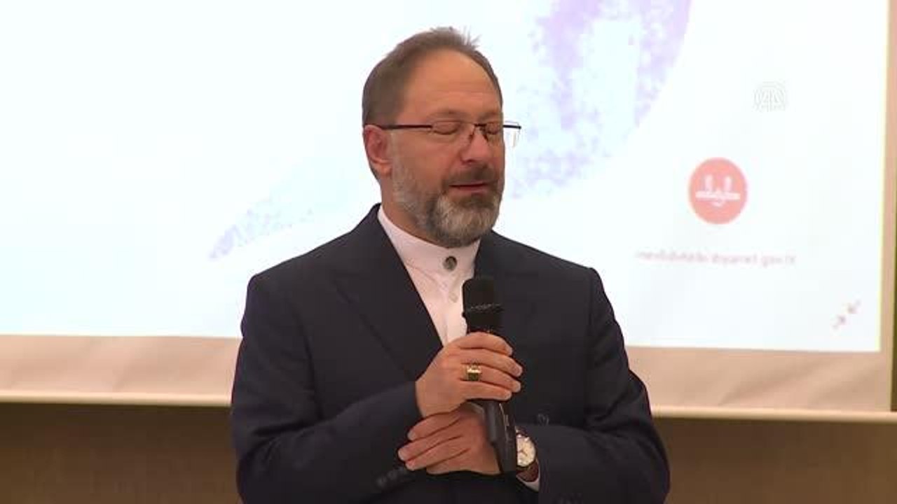 Diyanet İşleri Başkanı Erbaş, emekli İmam Hatip Lisesi öğretmenleriyle buluştu