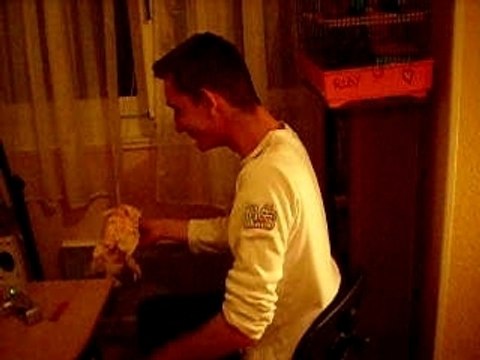 voila il et péter y nik tts il a cacher de la 8-6 mdr