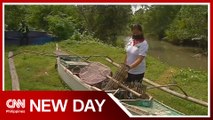 San Miguel Corp. gives free boats to Quezon fishermen