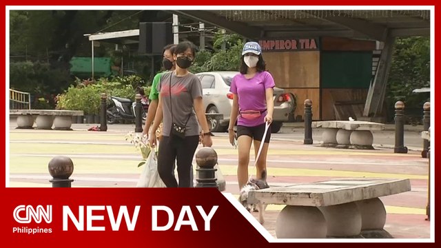 Crowd flock outdoors as NCR eases to alert level 3