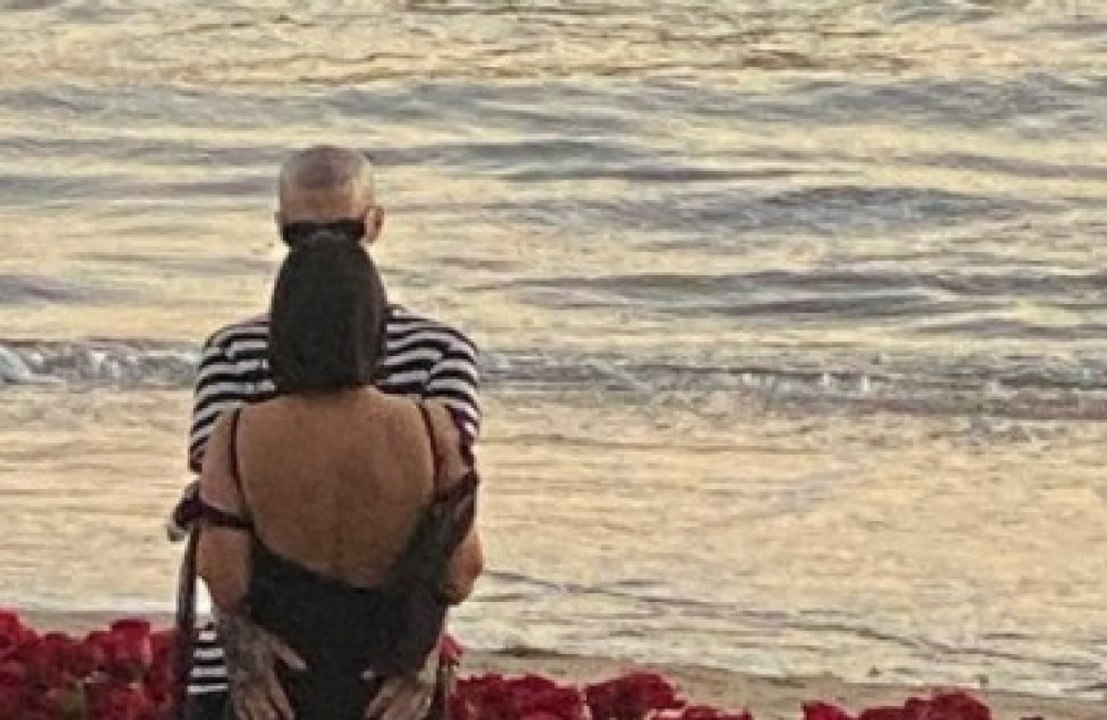 Travis Barker and Kourtney Kardashian are engaged!