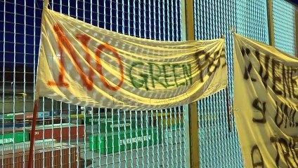 Trieste, di nuovo presidi dall'alba, ma l'accesso al porto è libero