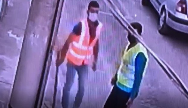 İşçi yeleği giyip fiber kablo çaldılar