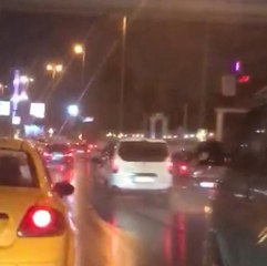 D-100'DE ALKOLLÜ HALDE MAKAS ATAN SÜRÜCÜ YAKALANDI