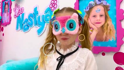 Dad teaches Nastya 5 human senses