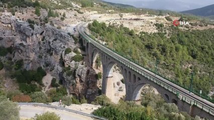 Asırlık "Varda Köprüsü"ne yoğun ilgi