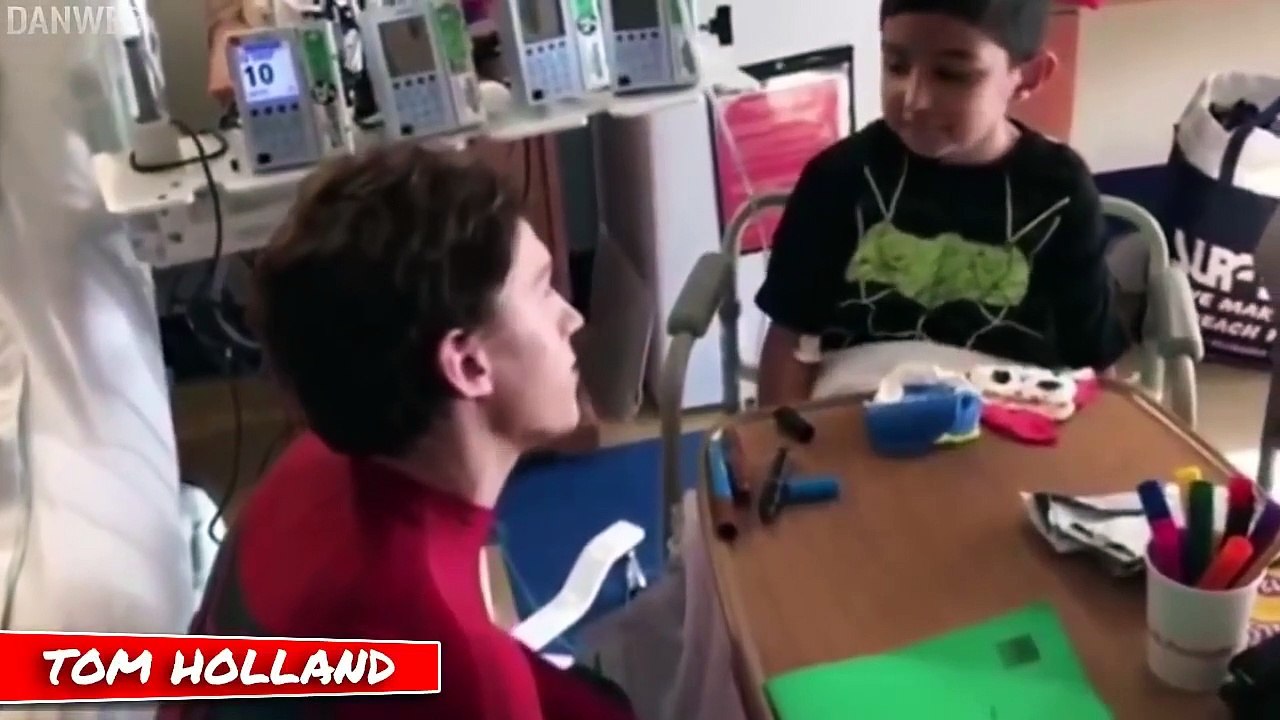 10 FAMOSOS SORPRENDIENDO A SUS FANS