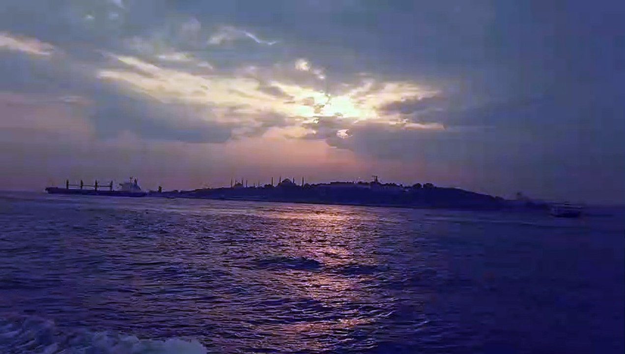 Sararan Yapraklar Gibi