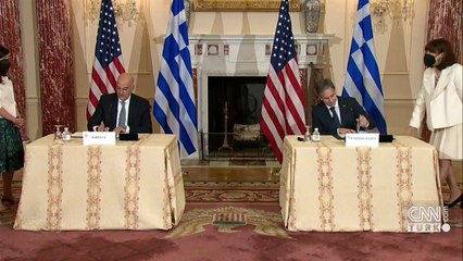 Yunan Bakan yine Türkiye'yi hedef aldı