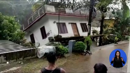 집까지 통째로 삼킨 홍수…인도 남부서 최소 25명 숨져