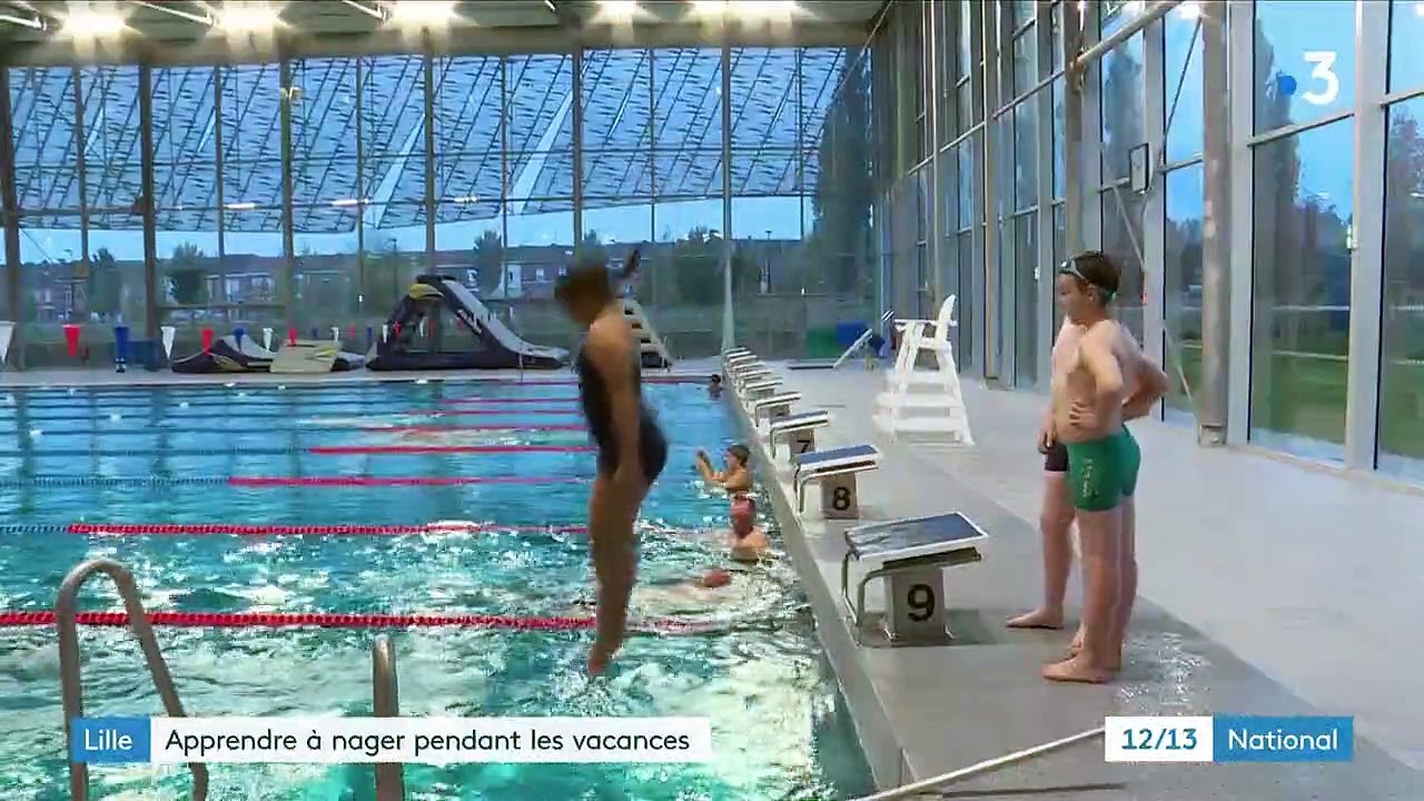 Nord : les enfants profitent de séances de natation gratuites dans une piscine de Valenciennes