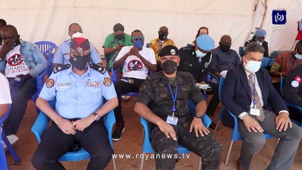 تقليد سرية الشرطة الأردنية المشاركة في الكونغو بوسام الأمم المتحدة لحفظ السلام