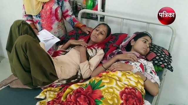 टोंक सआदत अस्पताल की चिकित्सा व्यवस्था हुई बे-पटरी, टैबल व स्ट्रेचर पर हो रहा मरीजों का इलाज