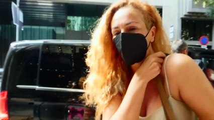 Gloria Camila, 'rescatada' por su novio en mitad de la autovía tras una avería en su coche