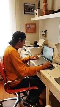 Man Dilates Pupils on Demand