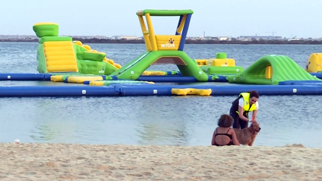 "Beach party" en Arabie saoudite: soleil, mer et... mixité
