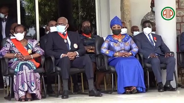 Vingt-deux hautes personnalités de l’Etat décorées dans l’Ordre national