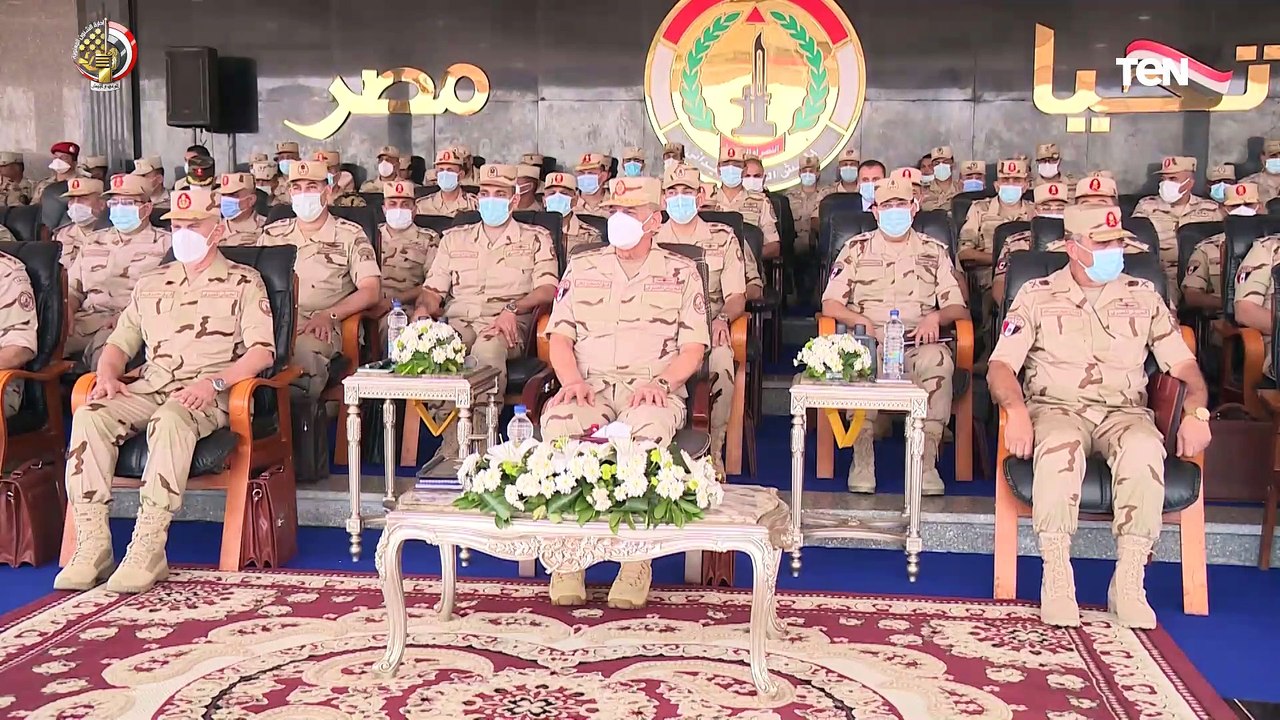 وزير الدفاع يشهد إجراءات تفتيش الحرب لإحدى تشكيلات الجيش الثانى الميدانى بعد تحديثها