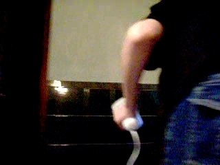 Angy se sèche les cheveux