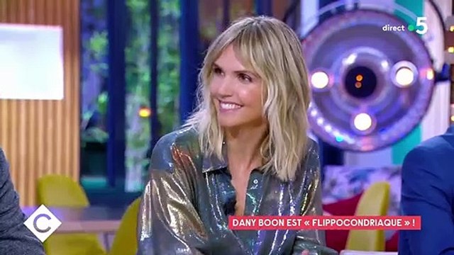 Dany Boon et Laurence Arné sur le plateau de C à Vous .