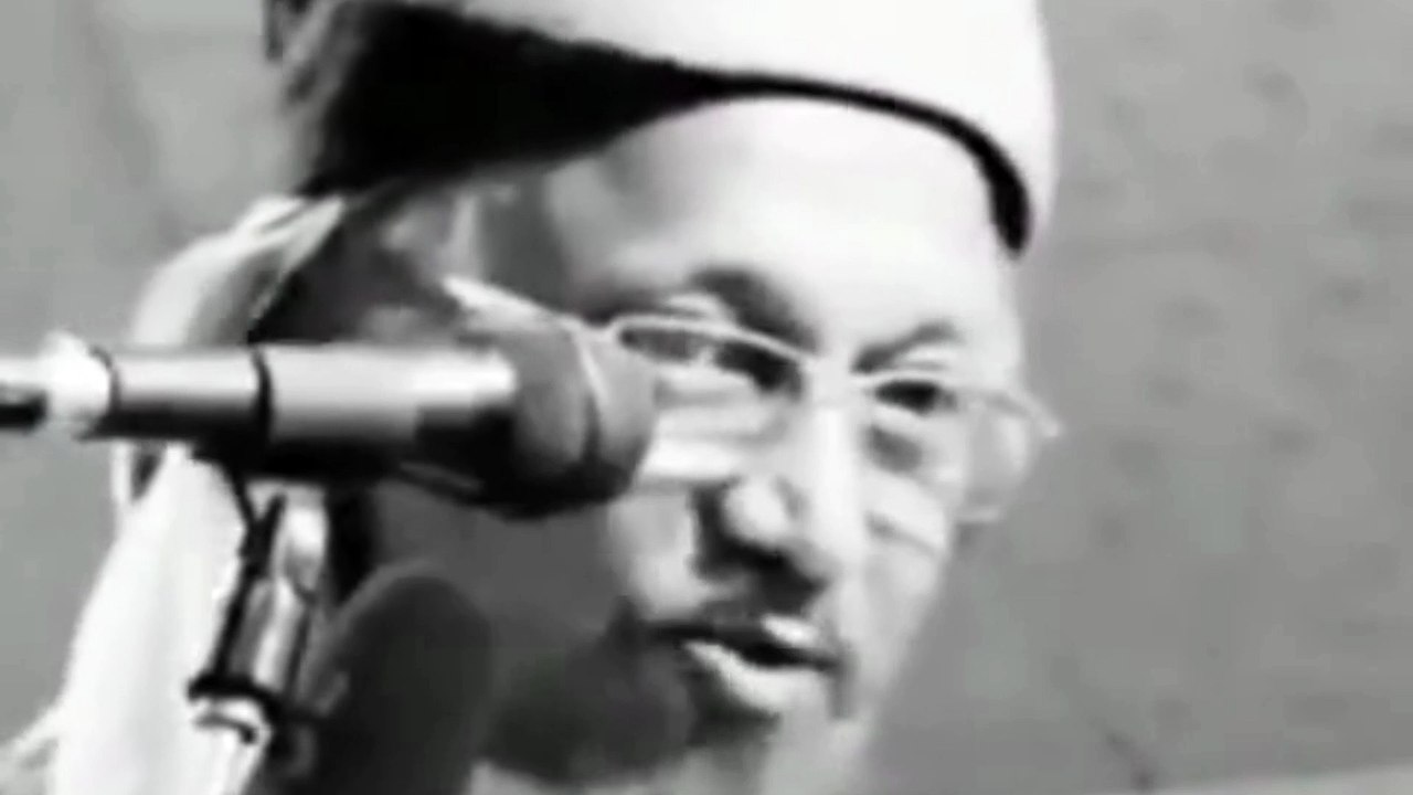তুমি মুসলমান হইয়া হিন্দুদের দূর্গাপূজায় কিভাবে গেলা