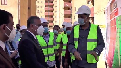 محافظ سوهاج يتفقد المرحلة الـ6 للإسكان الاجتماعى ومحطة الرفع 4 بالكوثر