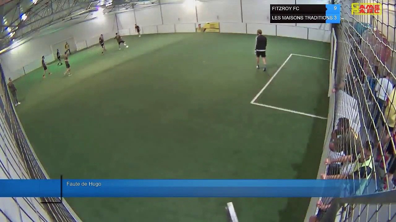 Faute de Hugo - FITZROY FC Vs LES MAISONS TRADITIONS - 19/10/21 20:00 - LIGUE 3 - Poitiers Game Parc