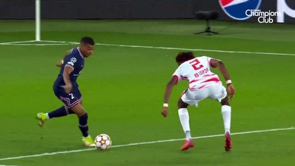 Quand Kylian Mbappé insiste pour que Lionel Messi tire le pénalty