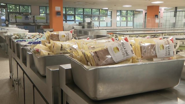 학교 비정규직 파업 여파로 '급식·돌봄' 일부 차질...급식 대용품 제공 / YTN