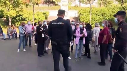Spagna, i dimenticati del caso di avvelenamento di massa protestano al Prado