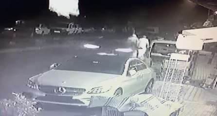 Alkollü sürücü dehşeti: Yol kenarındaki gence böyle çarptı