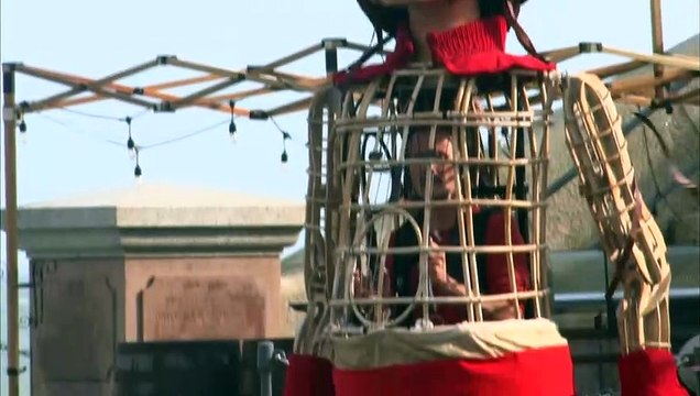 Jude Law welcomes 'Little Amal' refugee puppet