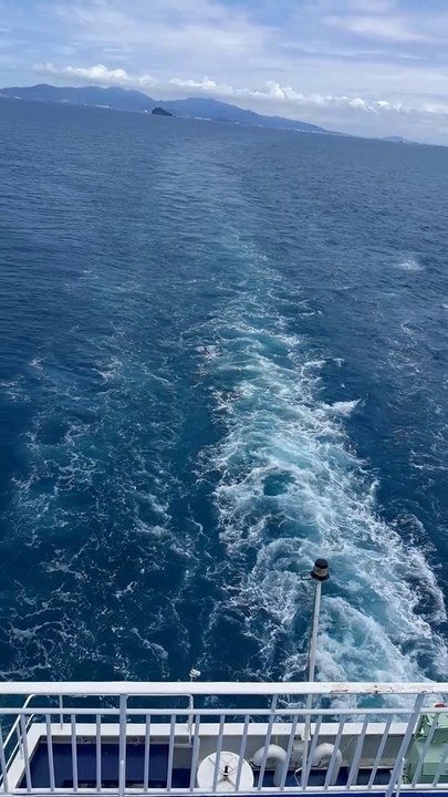 Kapal laut shipping