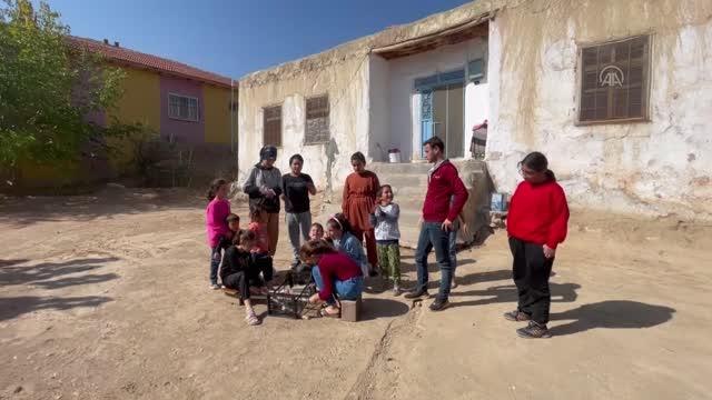Artık meyve kasasında değil langırt masasında oynayacaklar