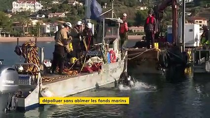 A Saint-Raphaël, grand nettoyage de la baie d'Agay polluée par les inondations de 2019