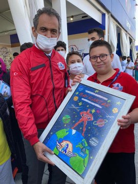 ENGELLİ ARKADAŞINDAN ETKİLENİP HAZIRLADIĞI PROJE, GÖRME ENGELLİLERE IŞIK OLACAK