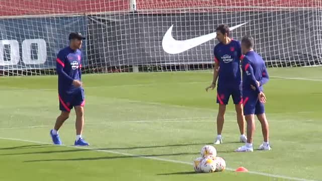 El Atlético olvida la derrota contra el Liverpool y ya prepara el partido contra la Real Sociedad