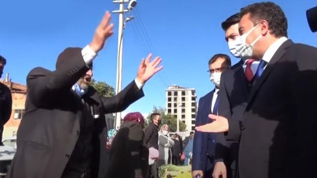 Pazar yeri ziyaretinde Babacan'a soğuk duş: Seni davar çobanı olarak bile tutan olmazdı