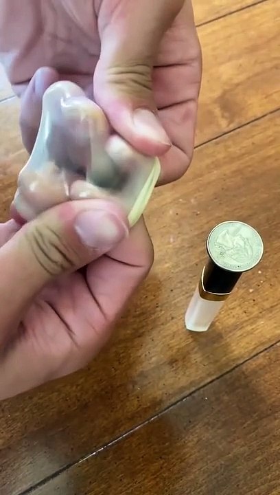 This clear balloon trick can fool ANYONE   Shorts_1080p.mp4