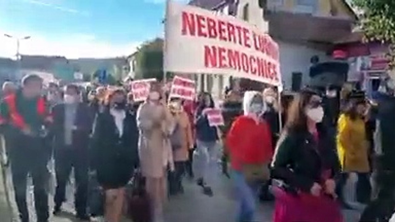 ZÁZNAM: Protest v Trstenej proti reforme nemocníc