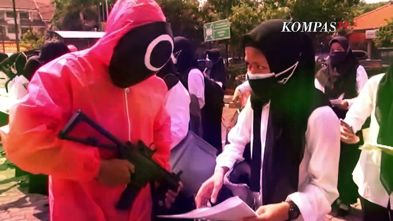 CPNS Rasa Squid Game, Pengawas Gunakan Kostum Merah dan Topeng Hitam