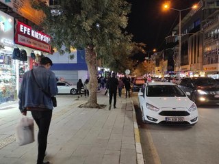 VAN ART ARDA DEPREMLERLE SALLANDI