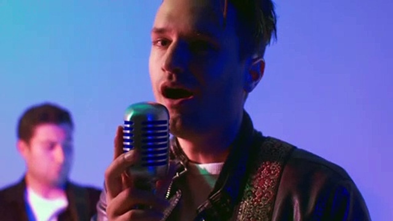 AJ Smith - Cooler (Official Music Video)